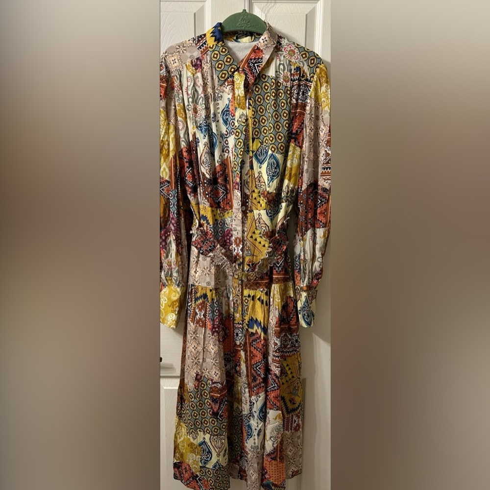 MOTF Classy CLASSY FLORAL PRINT DRESS
Size 1XL(14)